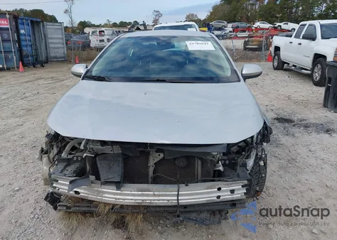 2020 Toyota Corolla Le z USA, uszkodzony, nr VIN 5YFEPRAE3LP084650